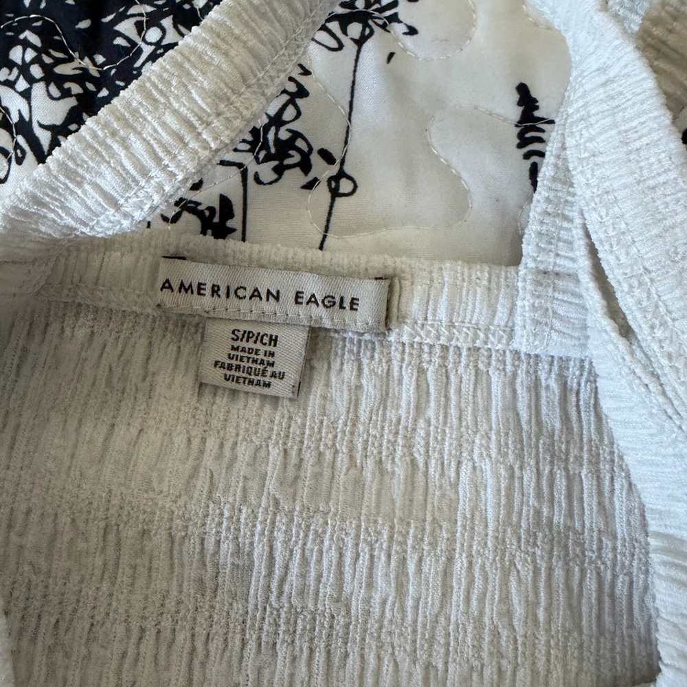 American Eagle Outfitters One-Shoulder Cream Crop Top - Picture 2 of 3